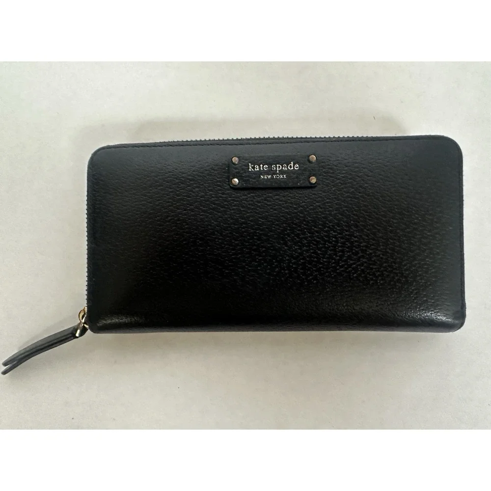 Kate Spade New York Grove Street Neda Wallet Leather Black Full Zip Closure